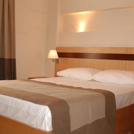 Villanaz Apart Hotel Bitez Exterior photo